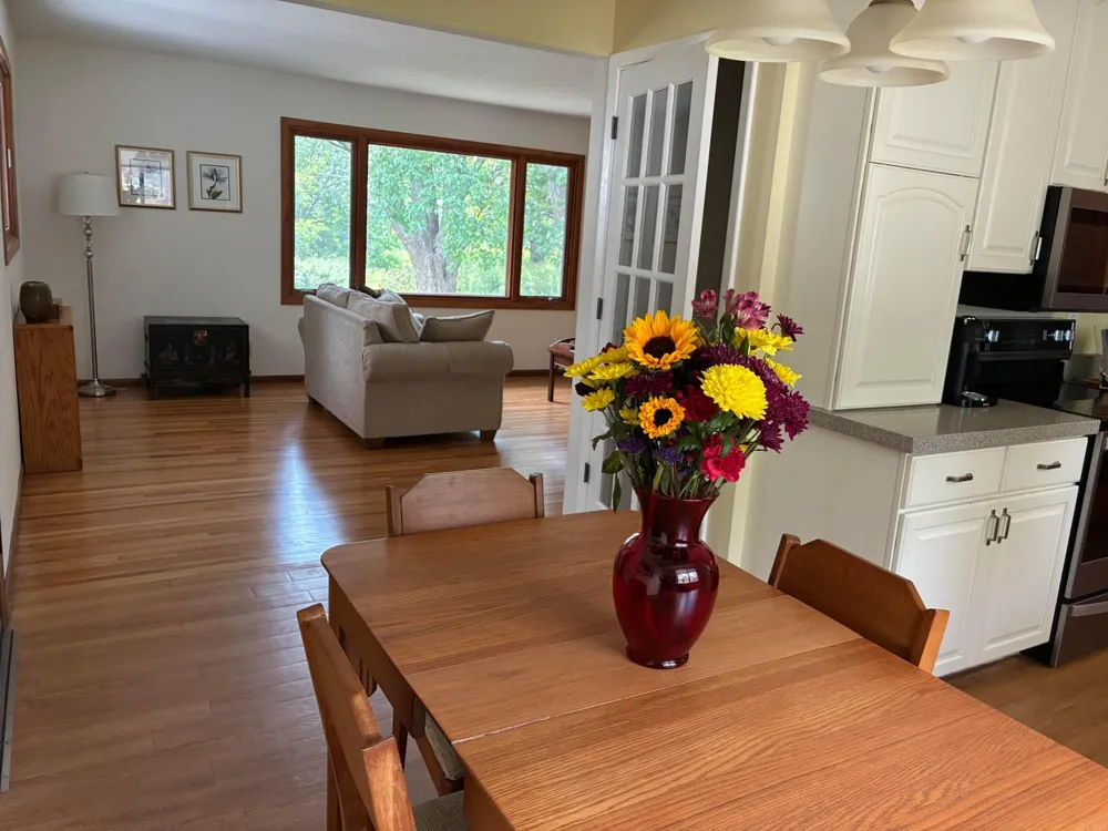 2009 W 83rd Street Bloomington, MN 55431