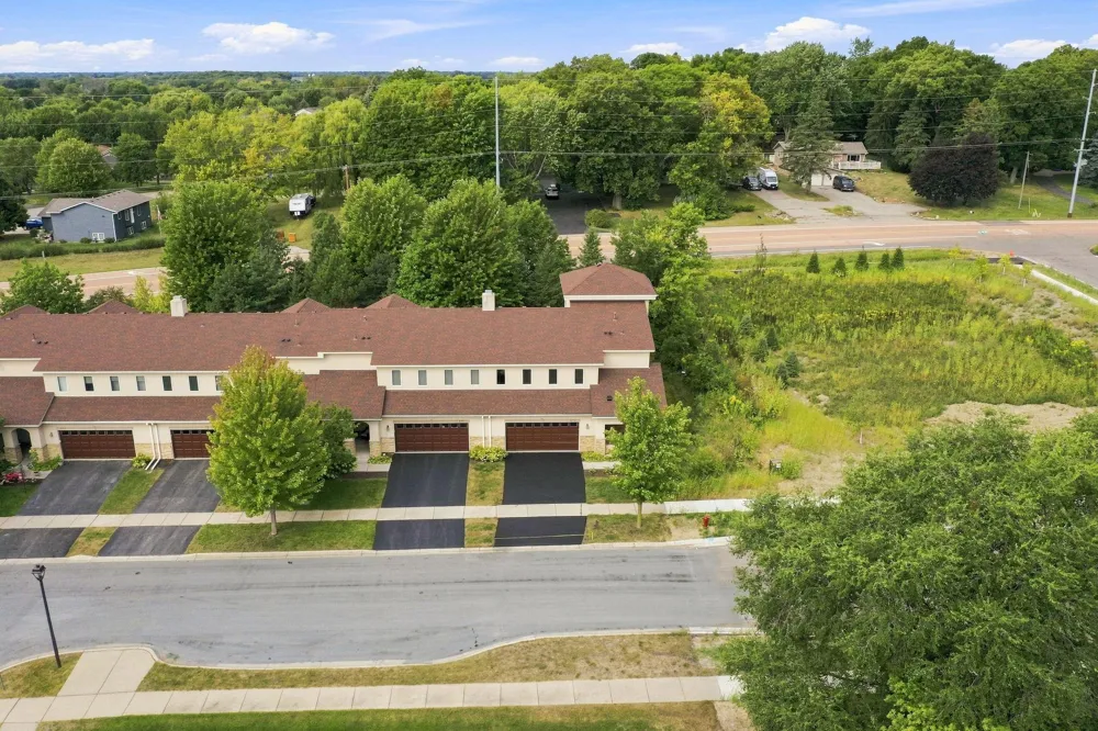 675 Sienna Drive Watertown, MN 55388