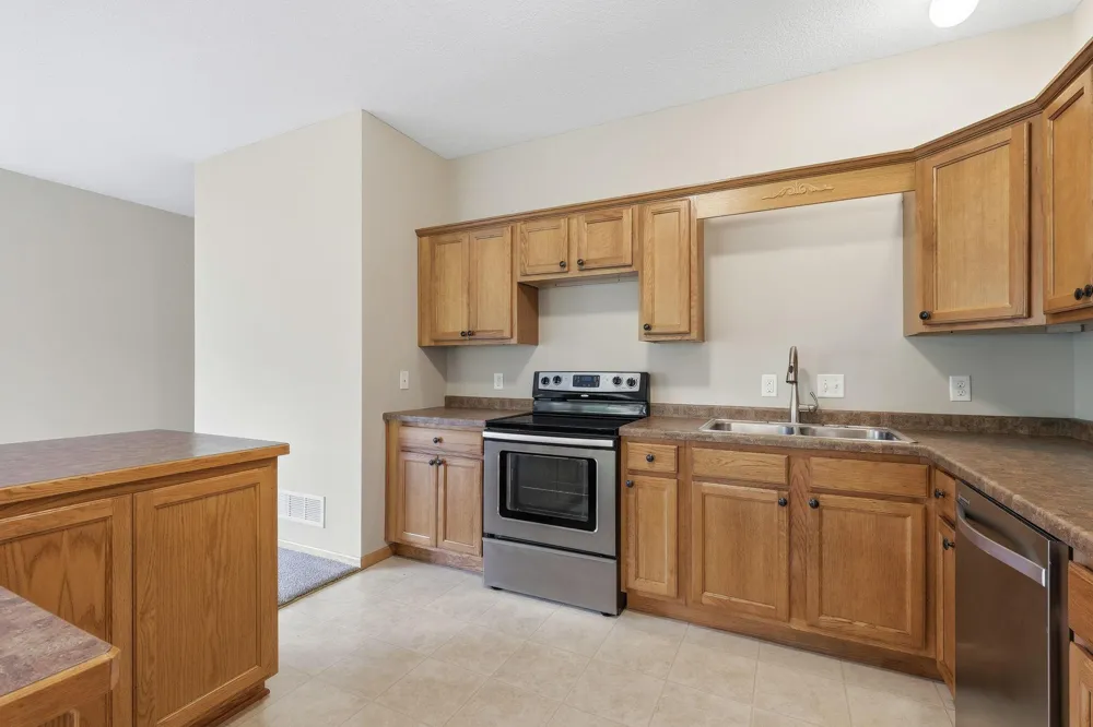 675 Sienna Drive Watertown, MN 55388