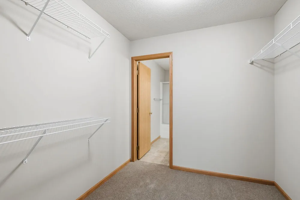 675 Sienna Drive Watertown, MN 55388