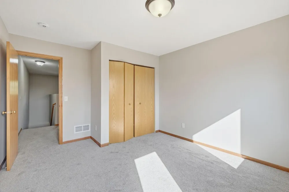675 Sienna Drive Watertown, MN 55388