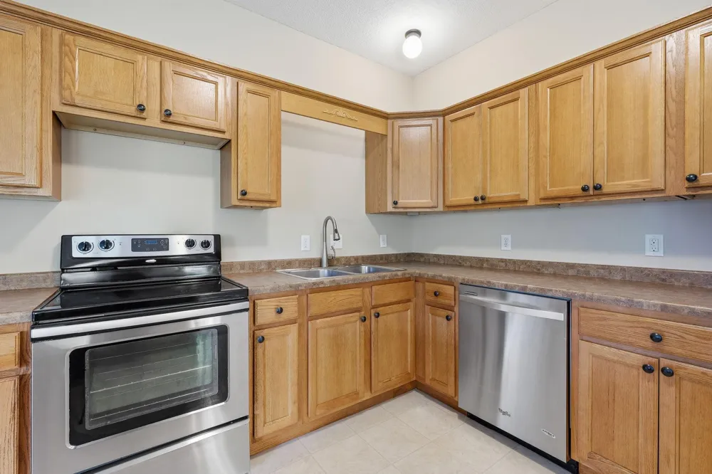 675 Sienna Drive Watertown, MN 55388