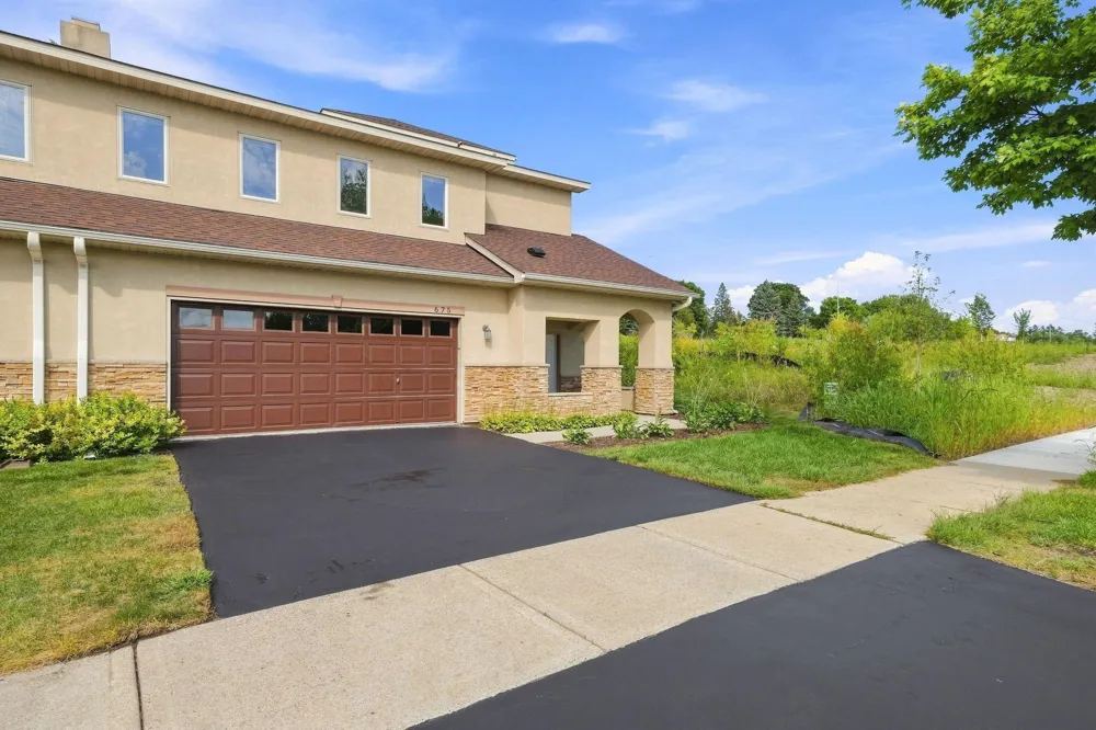 675 Sienna Drive Watertown, MN 55388