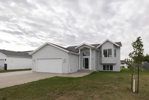1017 Westport Parkway