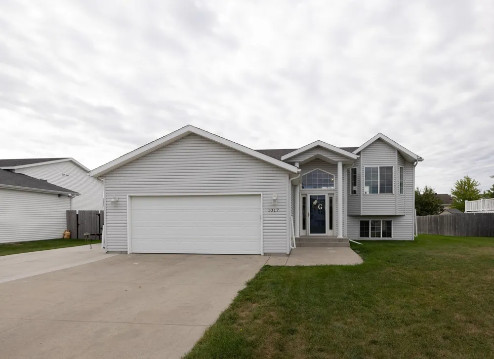 1017 Westport Parkway West Fargo, ND 58078