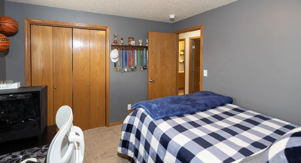 1017 Westport Parkway West Fargo, ND 58078