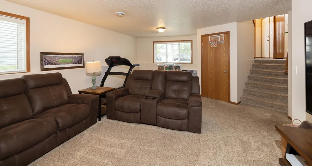 1017 Westport Parkway West Fargo, ND 58078