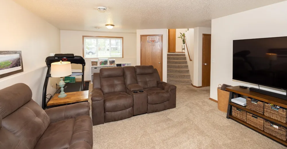 1017 Westport Parkway West Fargo, ND 58078