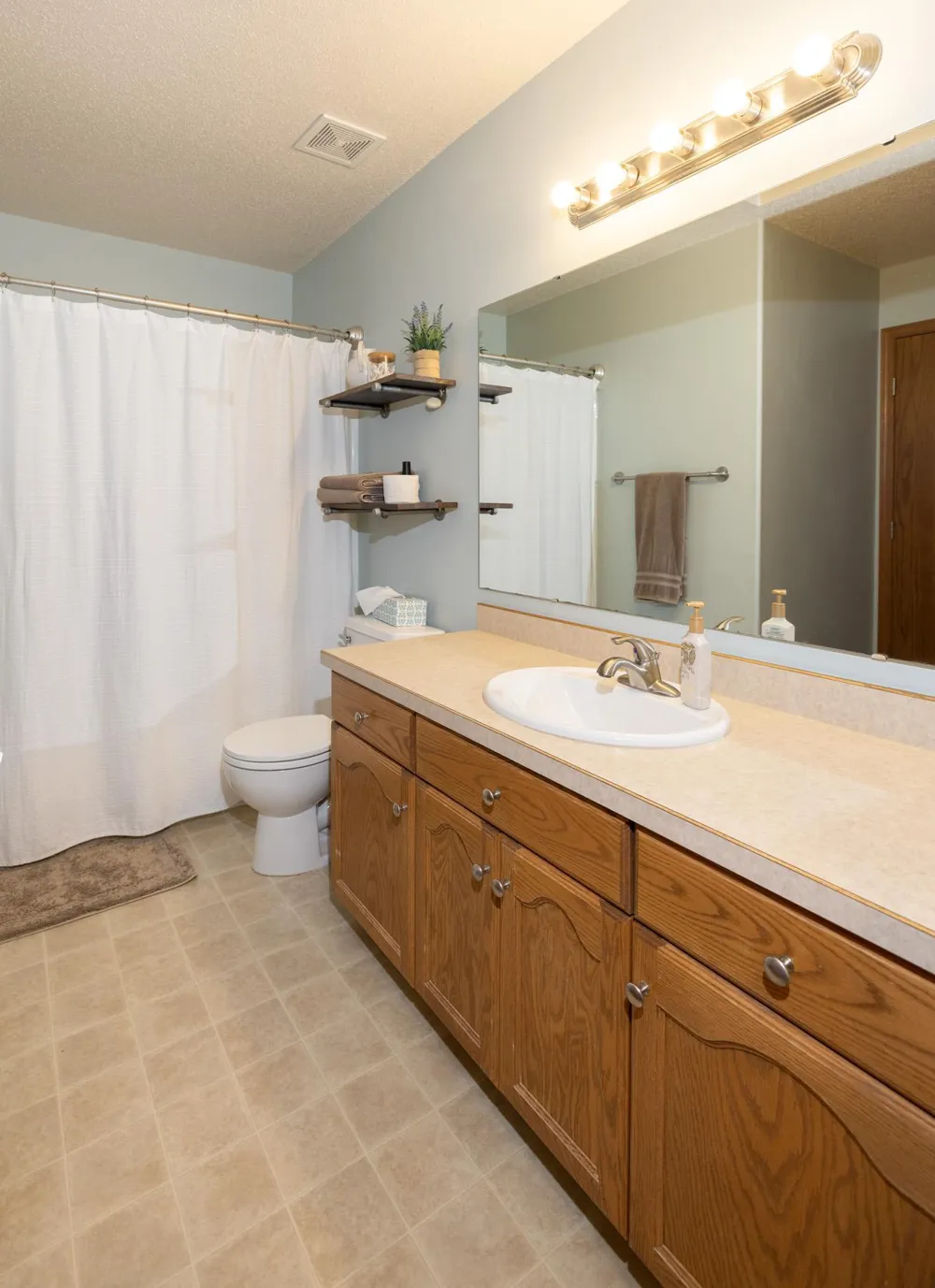 1017 Westport Parkway West Fargo, ND 58078