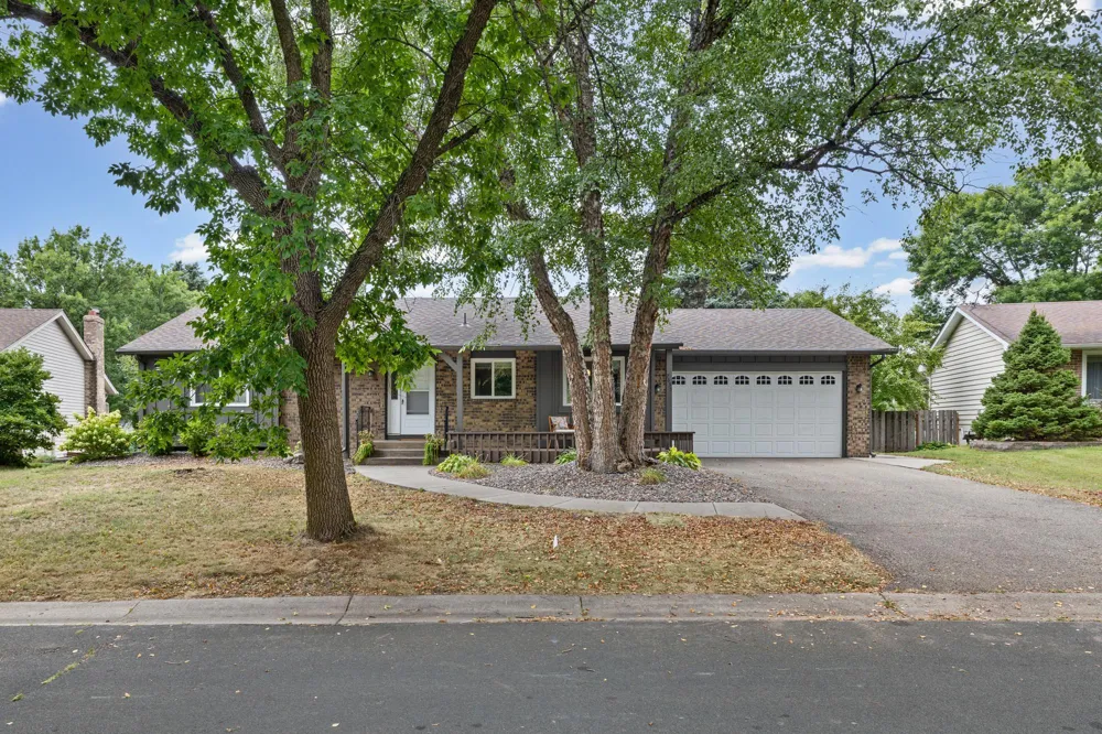 7835 Berkshire Lane Maple Grove, MN 55311