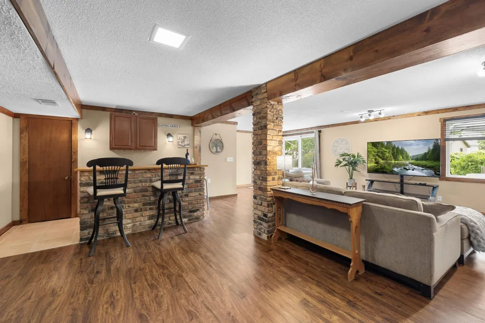 7835 Berkshire Lane Maple Grove, MN 55311
