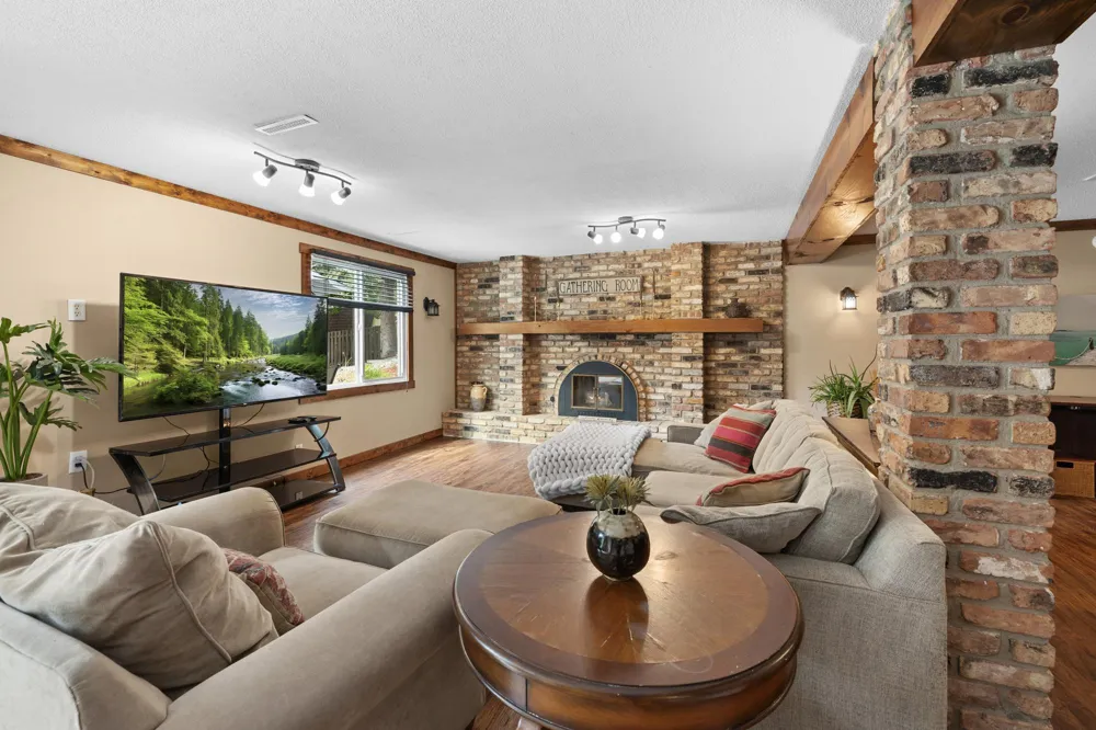 7835 Berkshire Lane Maple Grove, MN 55311