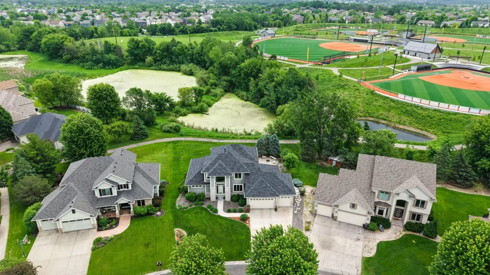 6786 Yellowstone Lane Maple Grove, MN 55311
