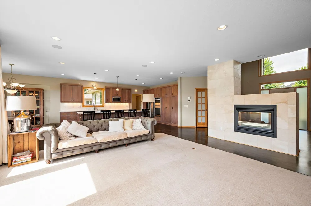 6786 Yellowstone Lane Maple Grove, MN 55311