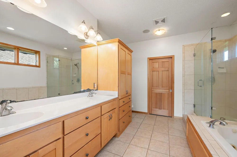 6786 Yellowstone Lane Maple Grove, MN 55311