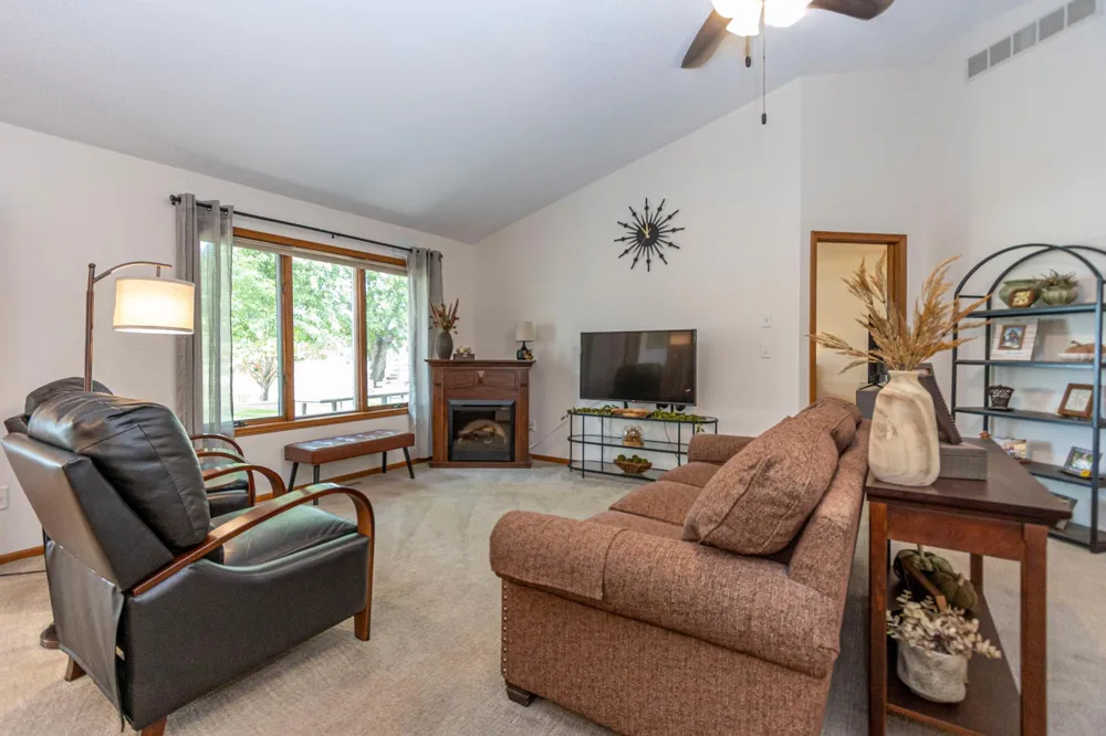 412 Voyager Drive Alexandria, MN 56308