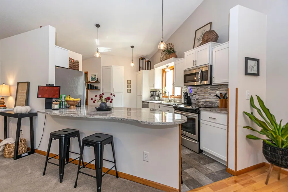 412 Voyager Drive Alexandria, MN 56308