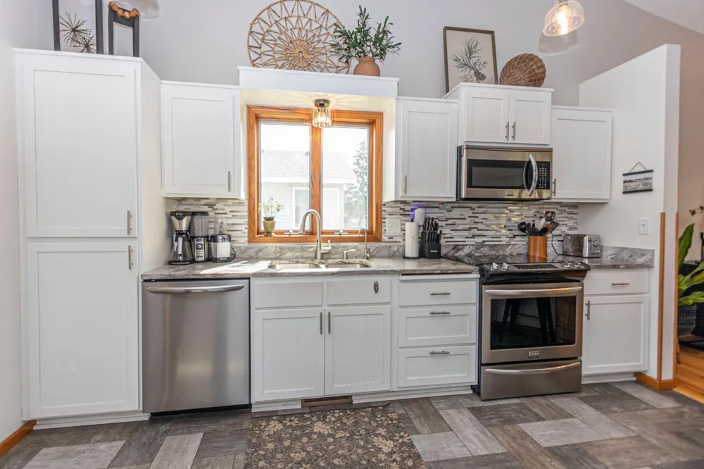412 Voyager Drive Alexandria, MN 56308