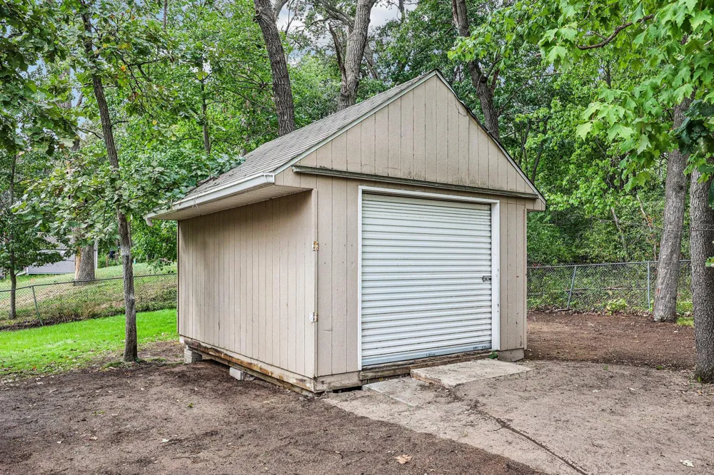 8631 241st Avenue NE Stacy, MN 55079