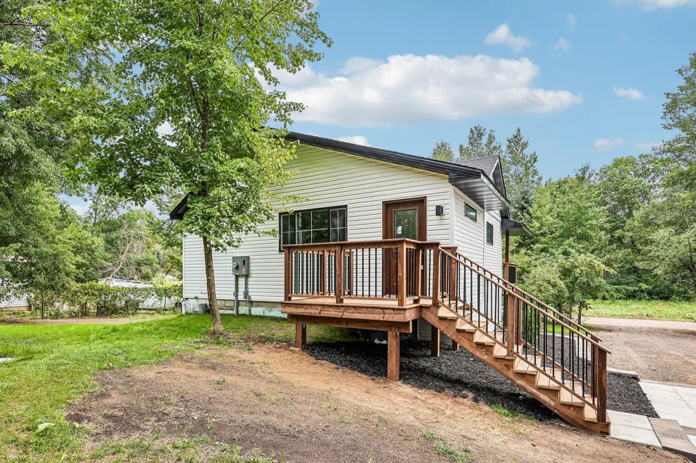 8631 241st Avenue NE Stacy, MN 55079