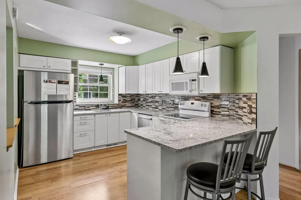 4902 Bayswater Road Minnetonka, MN 55345