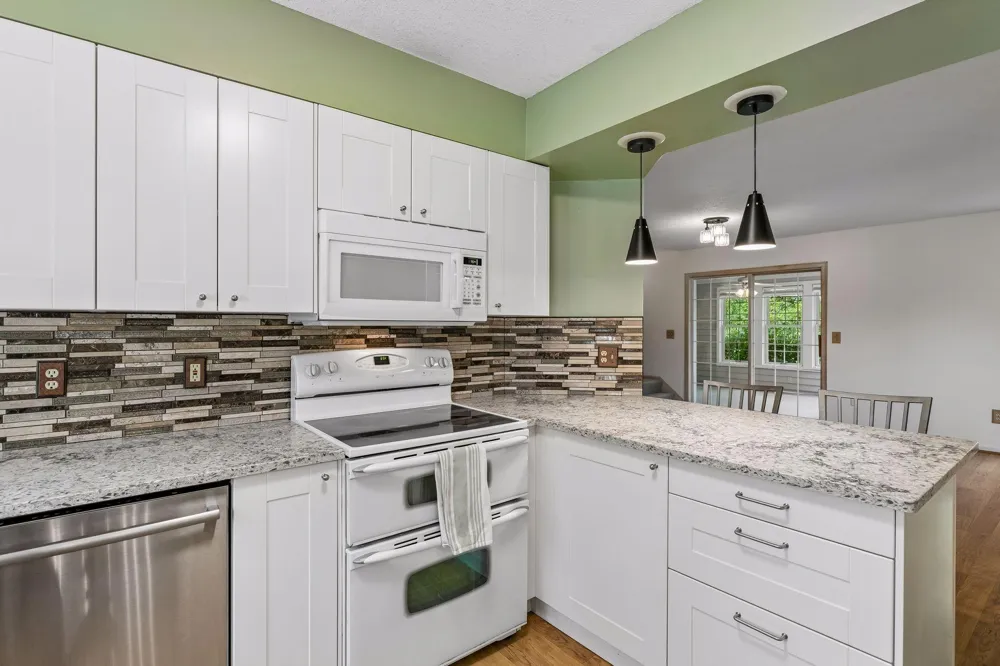 4902 Bayswater Road Minnetonka, MN 55345