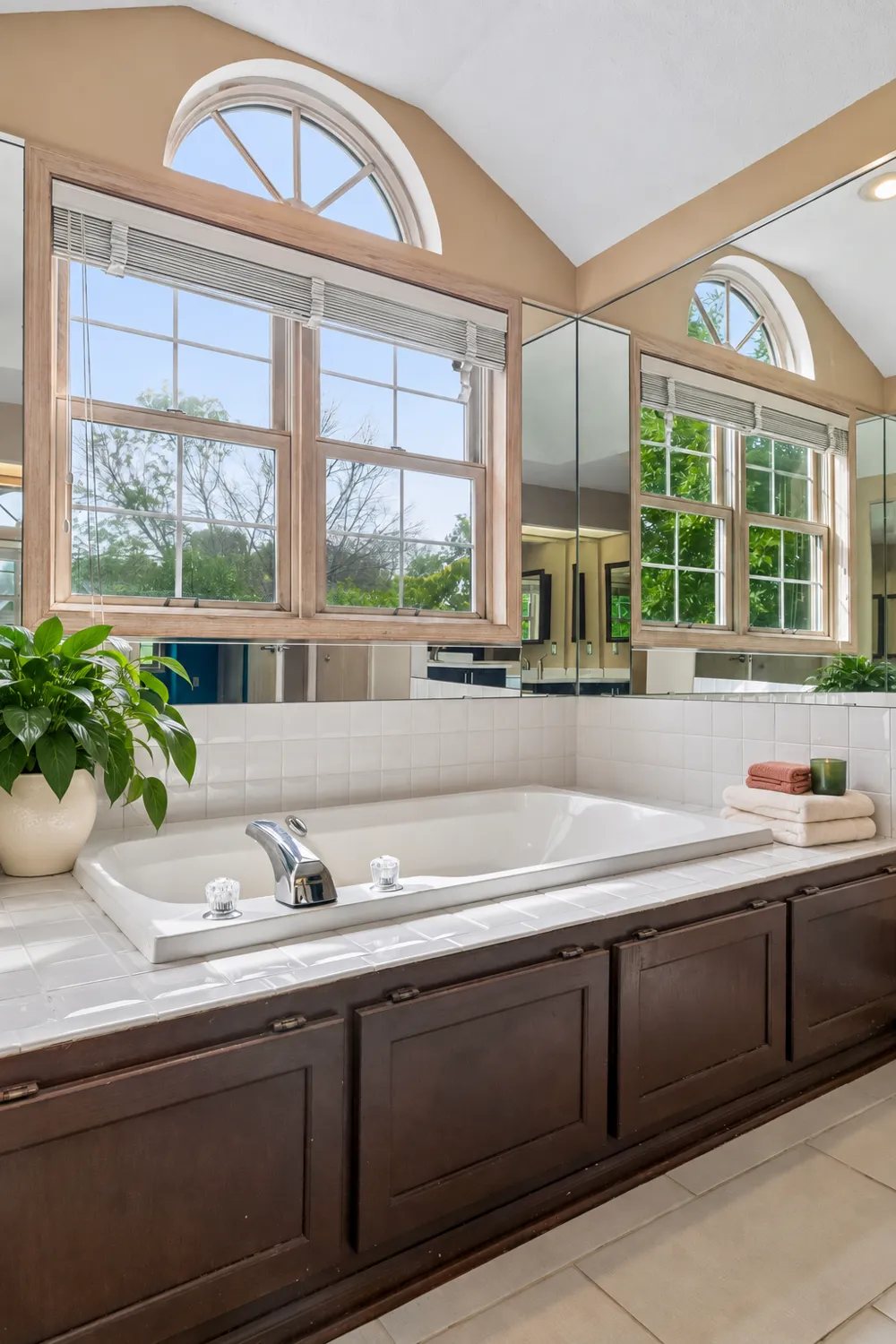 4902 Bayswater Road Minnetonka, MN 55345