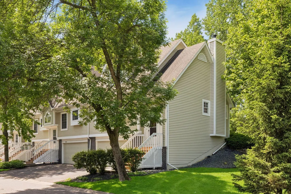 4902 Bayswater Road Minnetonka, MN 55345