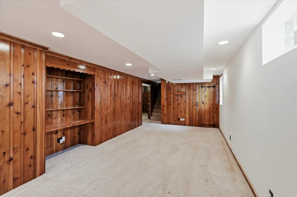 4857 Xerxes Avenue S Minneapolis, MN 55410