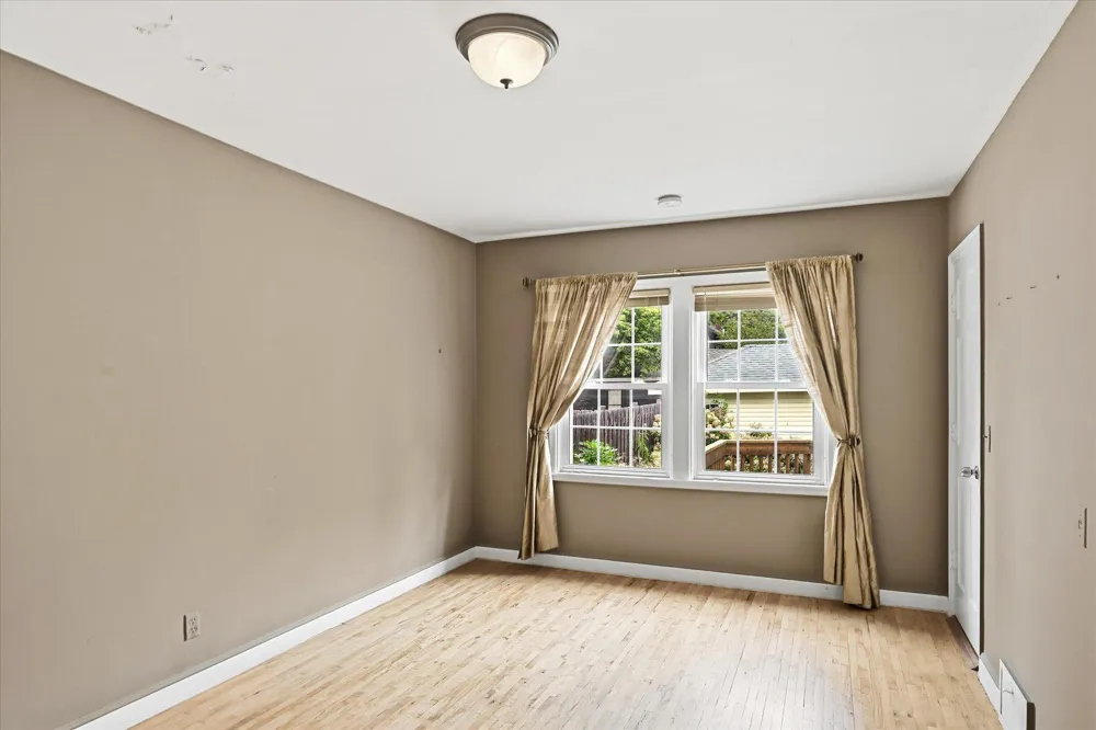 4857 Xerxes Avenue S Minneapolis, MN 55410