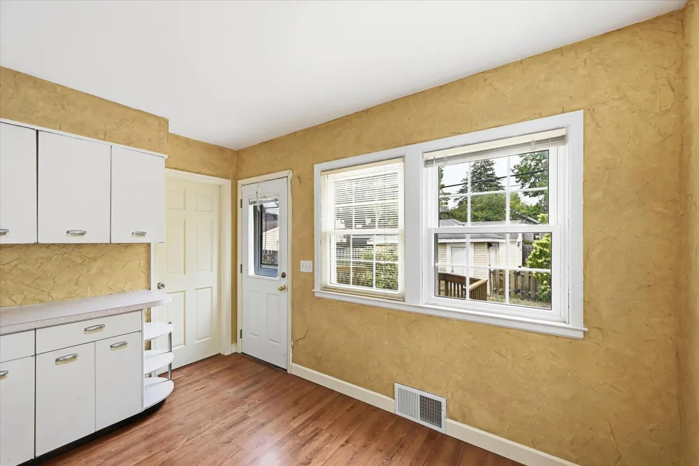 4857 Xerxes Avenue S Minneapolis, MN 55410