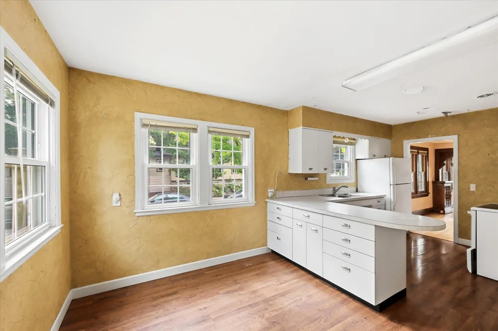 4857 Xerxes Avenue S Minneapolis, MN 55410