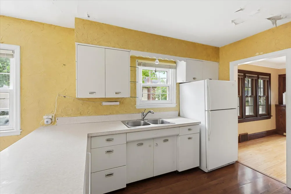 4857 Xerxes Avenue S Minneapolis, MN 55410