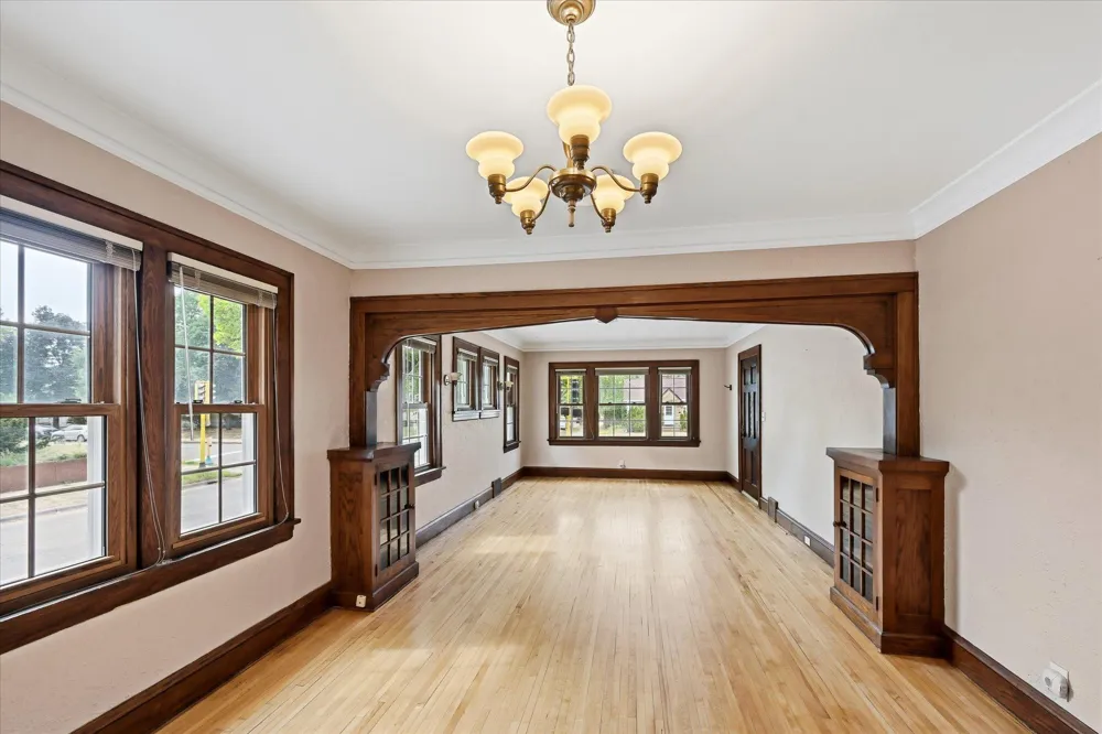 4857 Xerxes Avenue S Minneapolis, MN 55410
