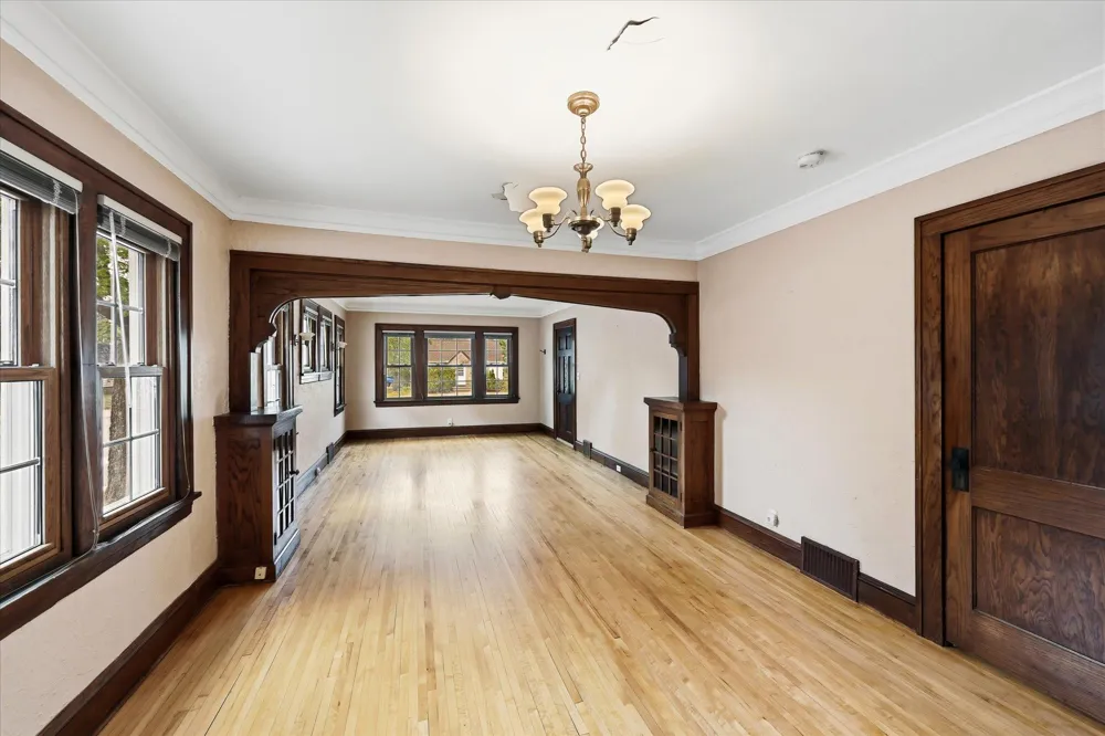 4857 Xerxes Avenue S Minneapolis, MN 55410