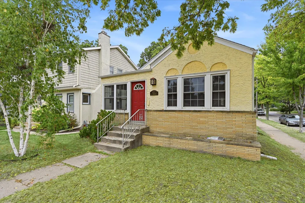 4857 Xerxes Avenue S Minneapolis, MN 55410