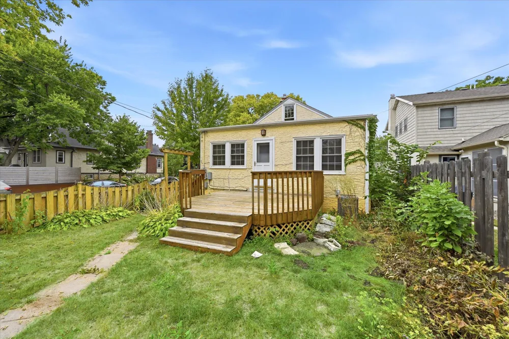 4857 Xerxes Avenue S Minneapolis, MN 55410