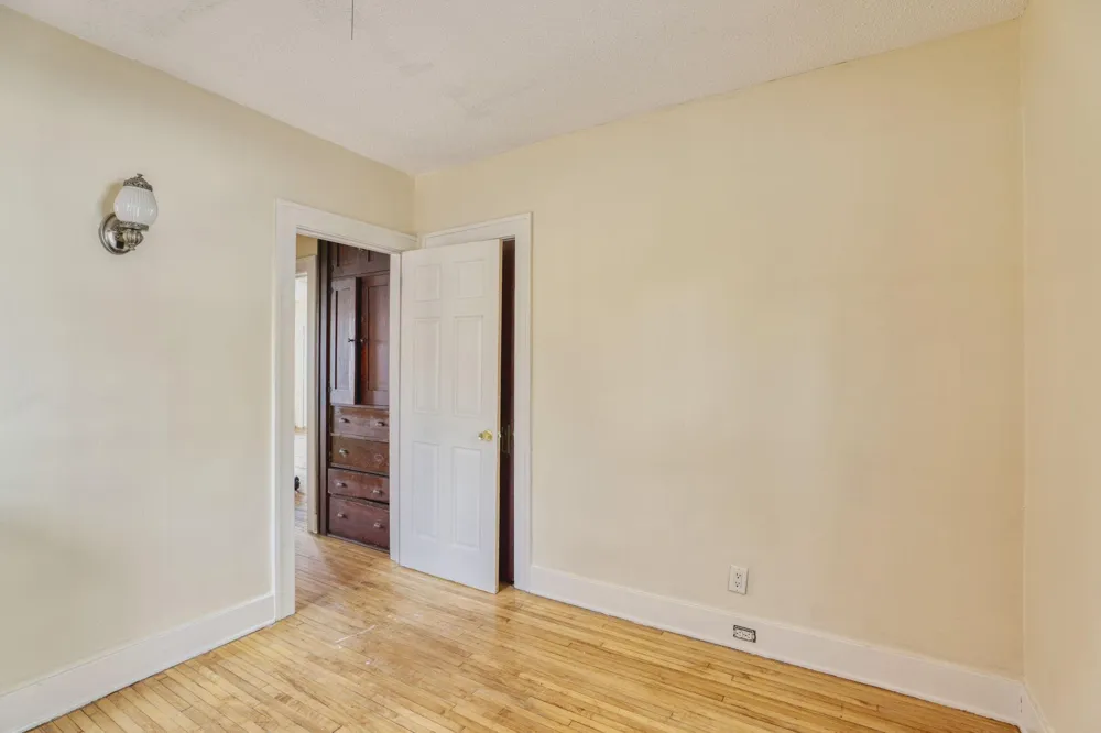 415 Finn Street Saint Paul, MN 55104
