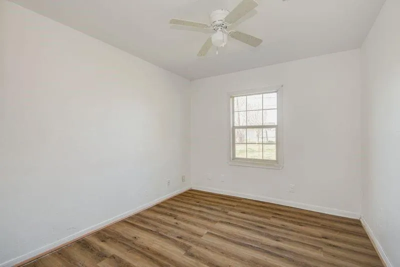 714 W 7th Street Freeport, TX 77541