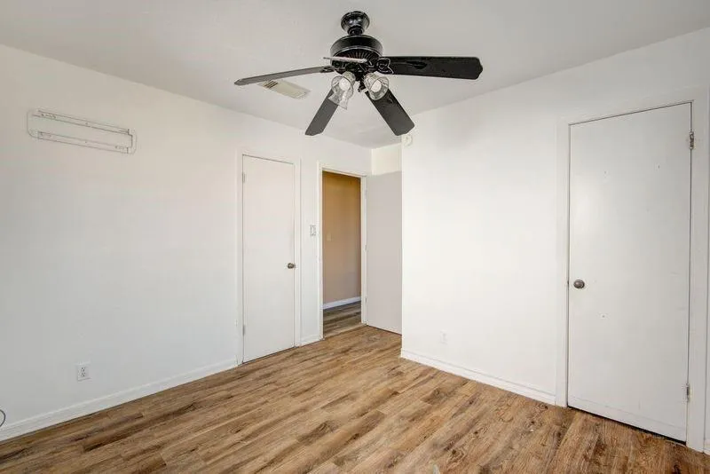714 W 7th Street Freeport, TX 77541