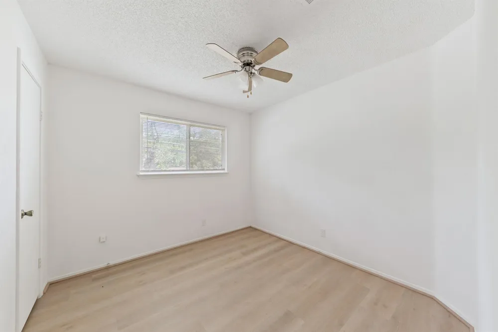 700 Lyle W Avenue #C Cleveland, TX 77327