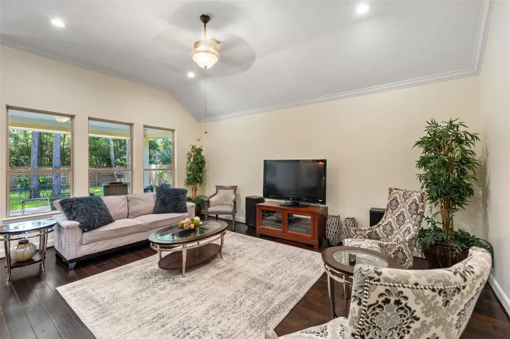 138 Claret Cup Lane Montgomery, TX 77316