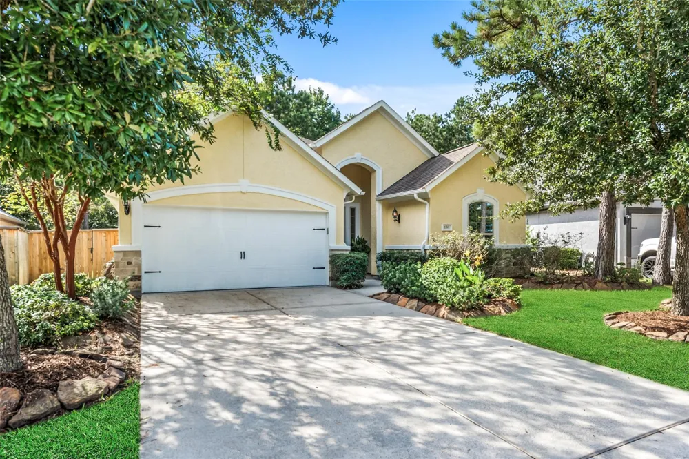 138 Claret Cup Lane Montgomery, TX 77316