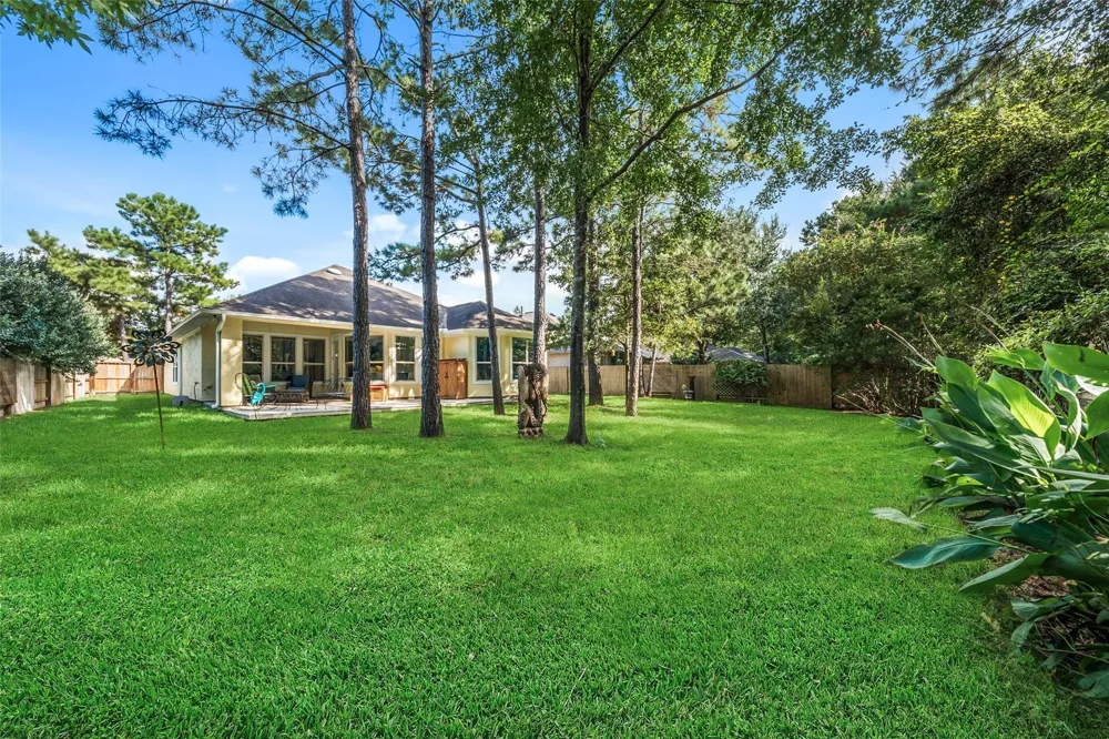 138 Claret Cup Lane Montgomery, TX 77316