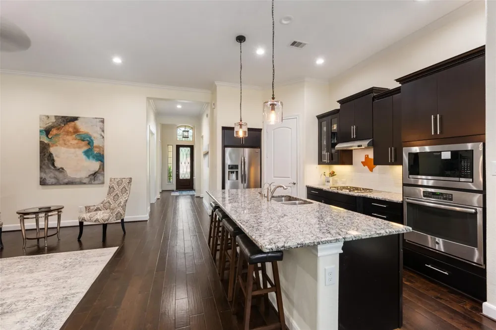 138 Claret Cup Lane Montgomery, TX 77316
