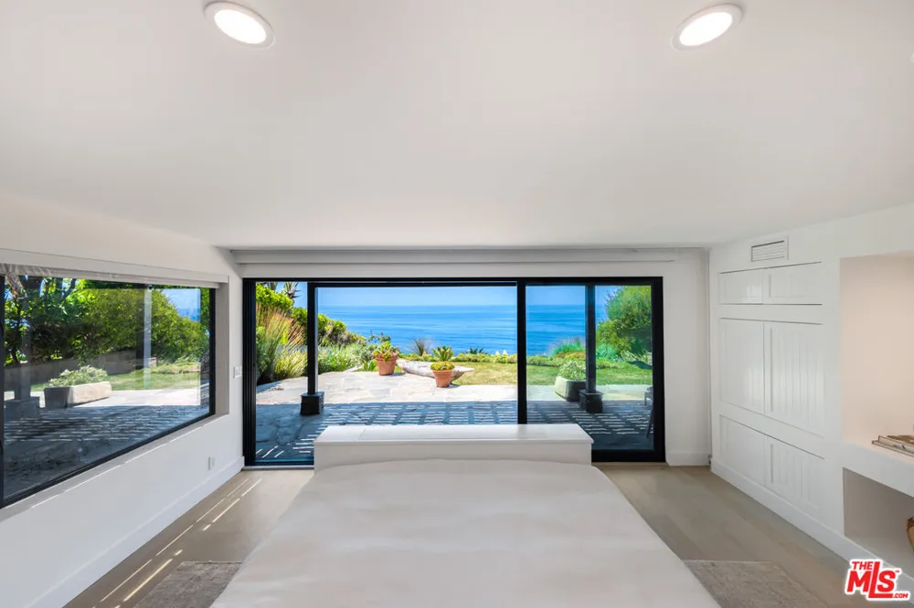 7089 Birdview Avenue Malibu, CA 90265