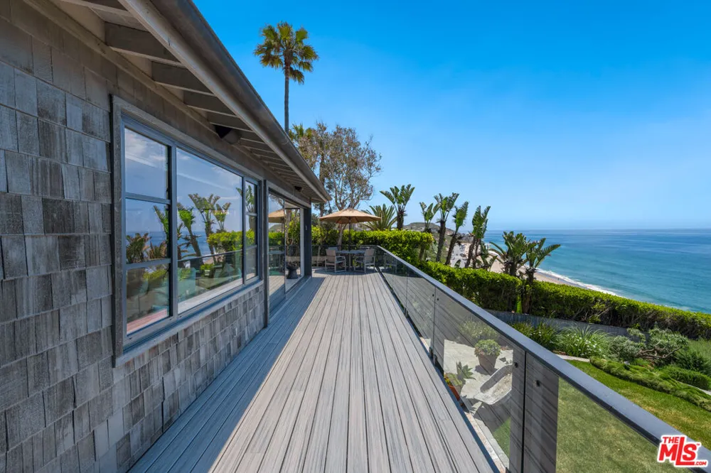 7089 Birdview Avenue Malibu, CA 90265