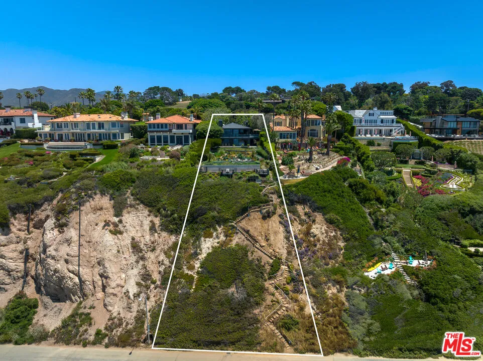 7089 Birdview Avenue Malibu, CA 90265