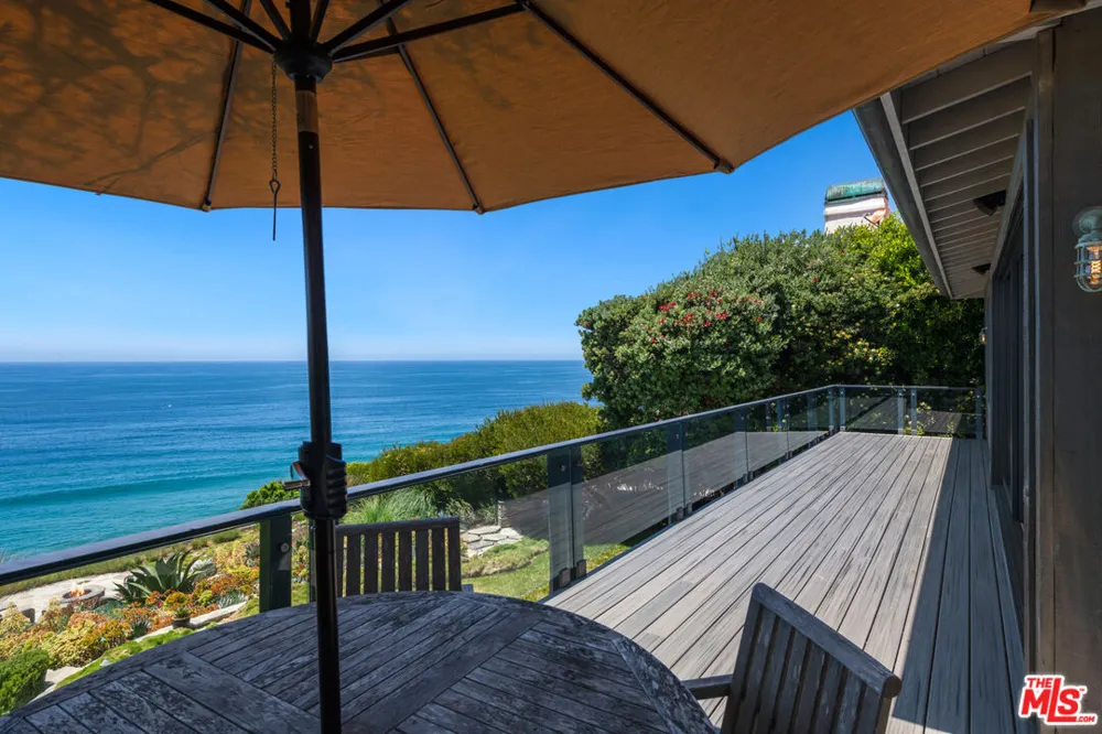 7089 Birdview Avenue Malibu, CA 90265