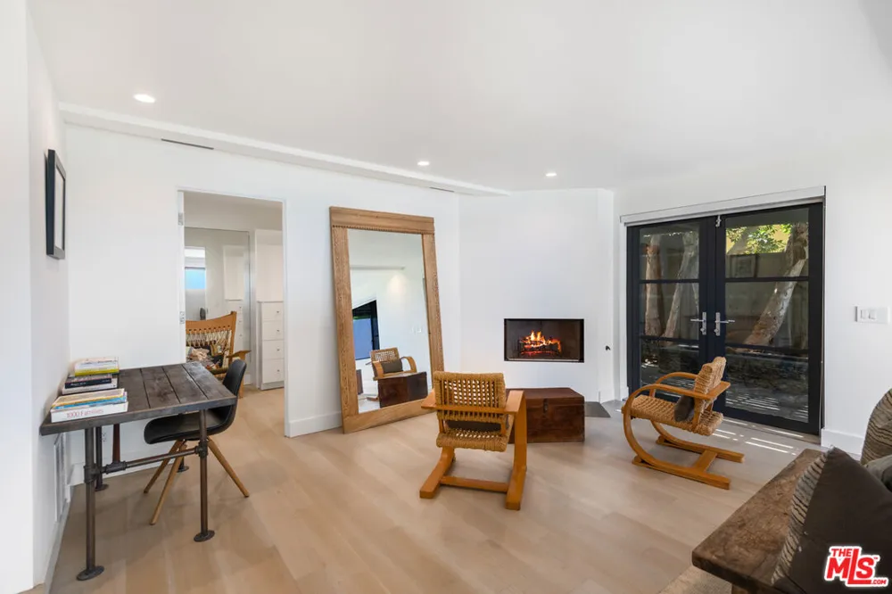 7089 Birdview Avenue Malibu, CA 90265